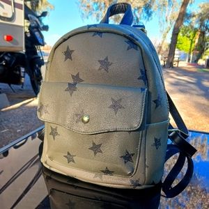 Military green mini backpack with black stars 🌟